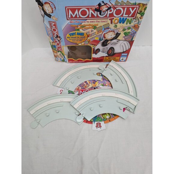 Monopoly Town Children's Monopoly Game Parker Brothers Hasbro 2007 Complete - Picture 7 of 8